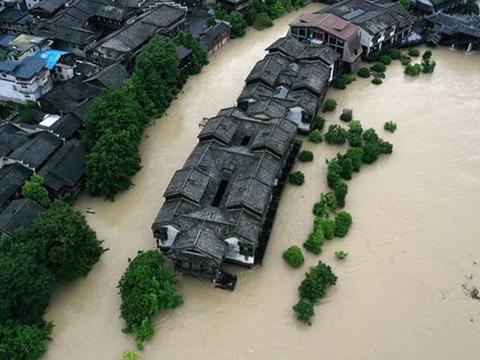 中央气象台连发30天暴雨预警，6月以来已有250条河流发生超警洪水
