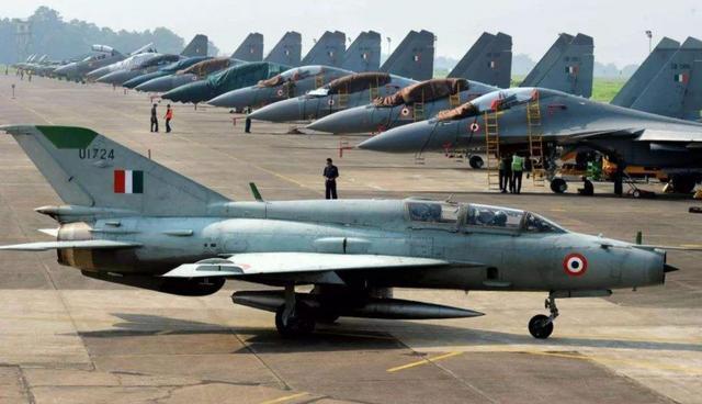 美国发出制裁威胁！不准印度购买俄罗斯战机，新德里：绝不屈服