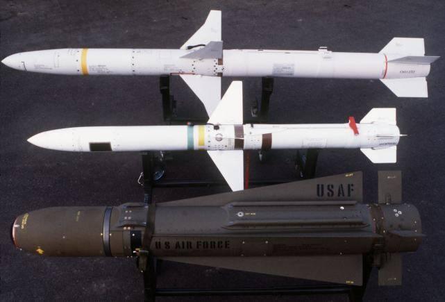 美军新型反辐射导弹，针对S-400防空系统，雷达关机后能切换弹头