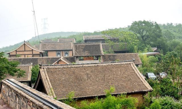 云上的院子：地主宅院-乡村学堂-精品民宿，一问入驻价格不禁咋舌