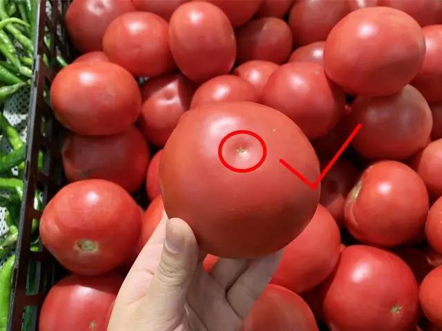 使用催熟剂的西红柿怎么辨认？有这4个特征，远离激素番茄
