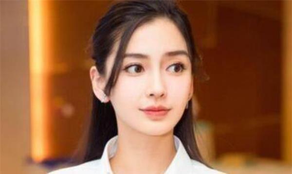 最耐看的4位女星，杨颖五官立体，刘亦菲“神仙姐姐”