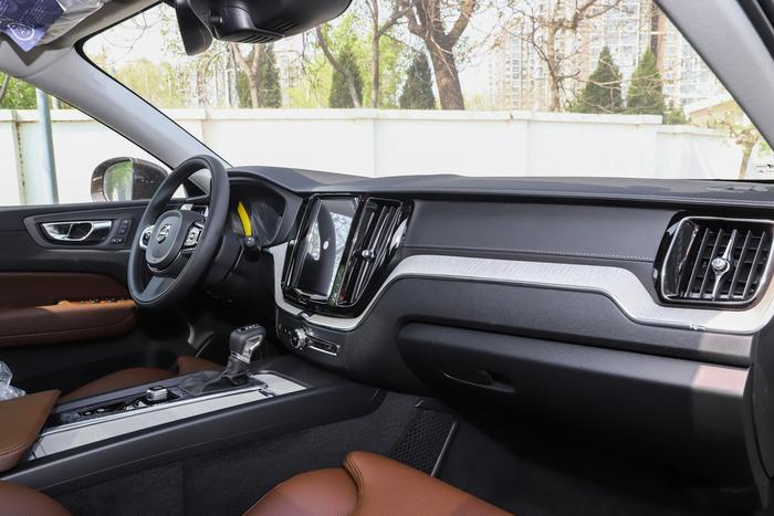 安全性比较高的汽车！三十万左右的沃尔沃XC60值得选择！