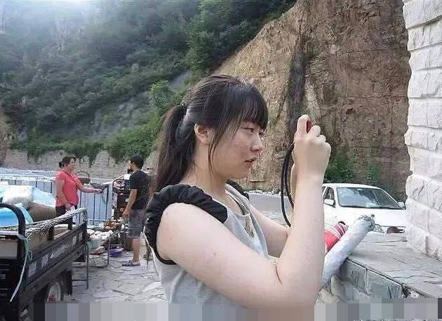 王艺瑾让人相信减肥后就能变大美女？别，她还有一个高颜值妈妈