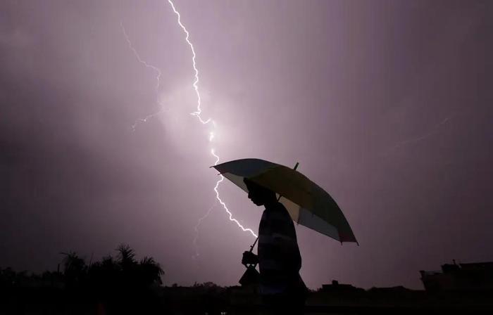 确定了！“高考豪雨”即将横扫南方，权威预报：六省区是暴雨中心