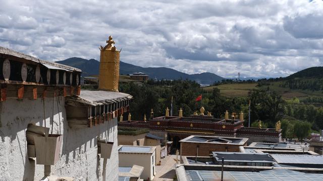 香格里拉第一站：带娃走进“小布达拉宫”噶丹·松赞林寺