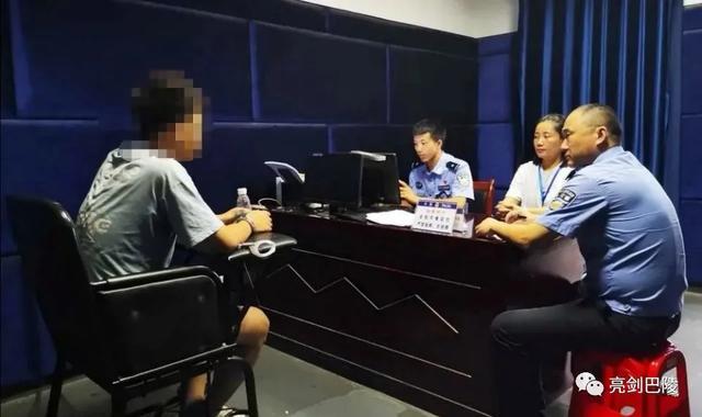 岳阳某营业厅13台手机被盗，娄底15岁少年流窜盗窃被抓获