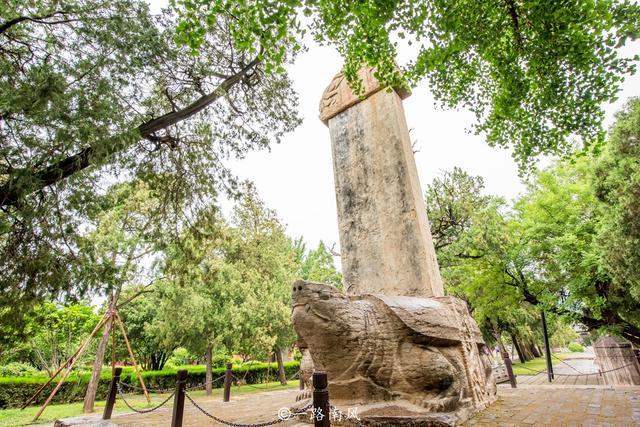 山东最受游客欢迎的古建筑群，位于三线城市泰安，和北京故宫齐名