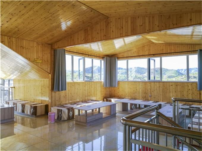 夏天去蓟州溶洞景区的福满楼太凉快了，不仅能逛景区，还能吃美食