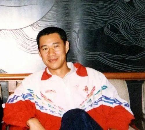 张卫健“秃了”，李连杰不能打了，50岁的男神如今都怎么样了？