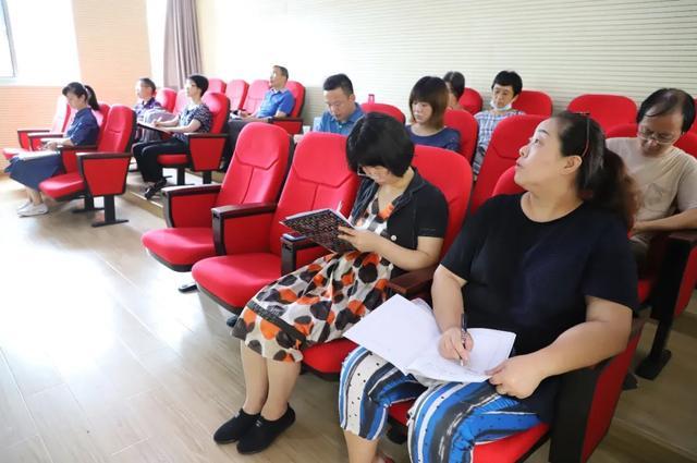 江苏省无锡市积余实验学校顺利通过十三五规划课题结题评估