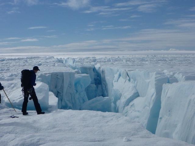 21世纪的极地环境保护需要更加密切而深入地国际合作