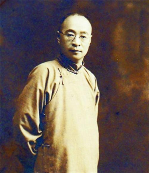 中国近代第一中医，造福无数人，临终把10张中药秘方无偿献给祖国