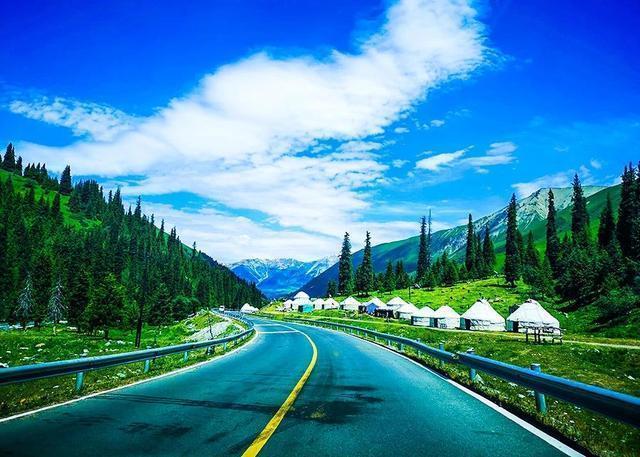 一条公路，带你领略新疆80%的美景，今年的自驾游就选这里了