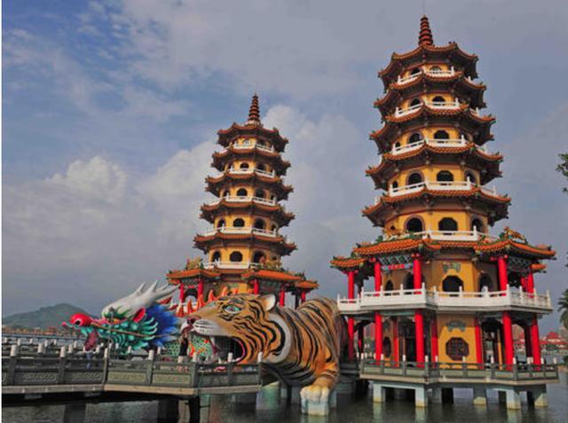 台湾最“魔幻”的建筑，因龙虎雕像而得名，却因造型奇特惨遭吐槽