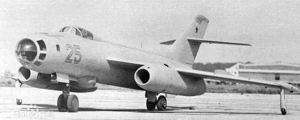 苏制米格-25最后的荣耀：单挑美军战斗机群，干掉一架大黄蜂