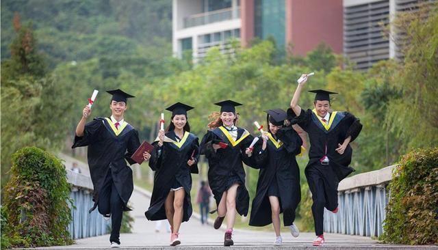 高考学生关心的电子科技牛校排名出炉，华科与东南大学进入前20名