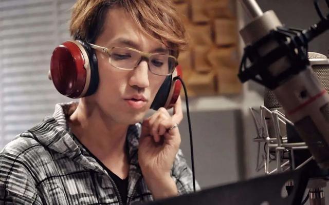 54岁歌手林志炫“戴呼吸机”，昔日歌神骨瘦如柴：现已无人识？