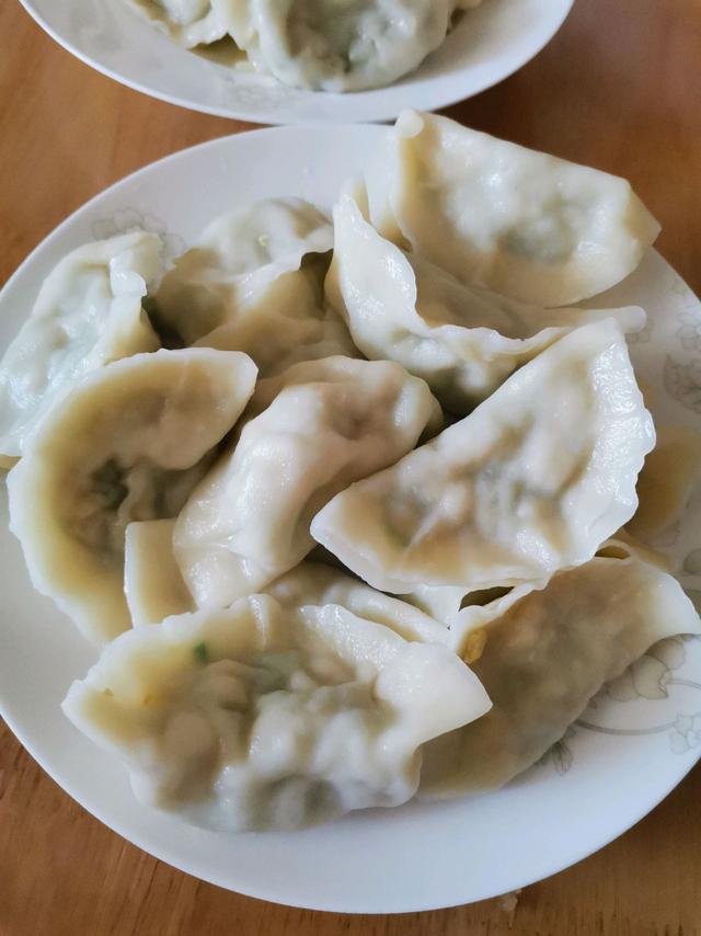 教你做黄瓜鸡蛋水饺，夏天吃清凉可口，关键是解暑清香