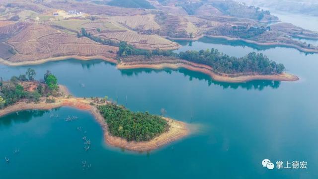 从500米高空俯瞰，德宏这个水库堪比千岛湖