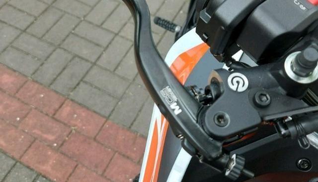 KTM890 Duke R，排量超越790 Duke的又一匹直2街车猛兽