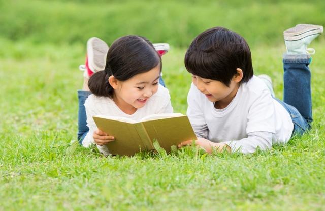 哈佛教授：阅读并不会提高孩子思维活跃度，还是"扔掉"书出门吧