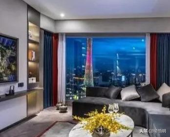 广州新网红酒店，270°全落地窗俯视“小蛮腰”，28楼云端下午茶