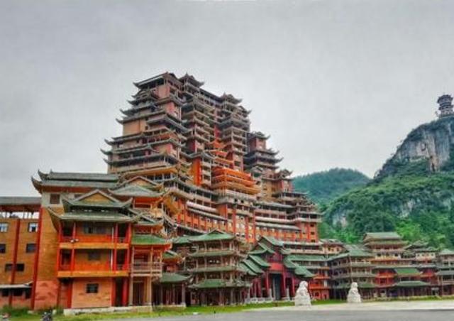 贵州又一景点走红，上榜最丑建筑排行，耗费巨资却成烂尾建筑
