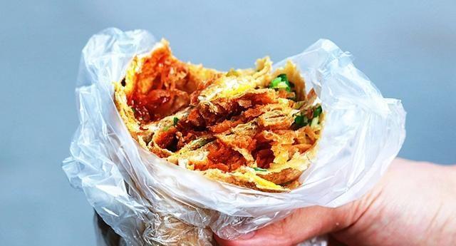 天津的煎饼果子和山东的杂粮煎饼，到底有什么不同，哪个更好吃？