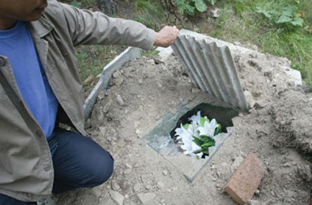 一男子疯狂盗挖16墓，且只选女性下手，原因让人脸红