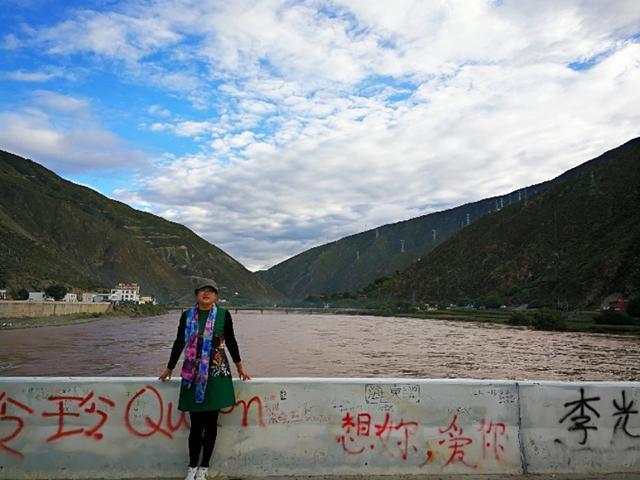 拼车去西藏第六天，巴塘—芒康—如美，川藏线最差的路，太难走了