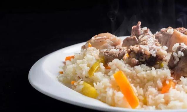 关于“新疆手抓饭”