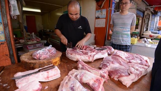 猪肉来了！万吨储备肉在路上，进口肉也迎利好，大口吃肉时代来临