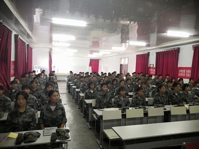 国防教育预备班（定向培养直招士官）开始报名了，初中毕业可就读
