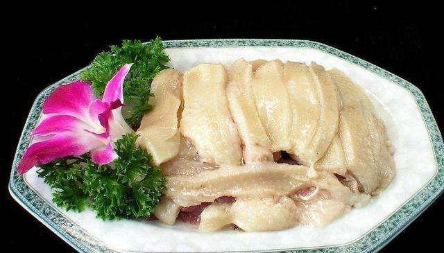 精选美食推荐：鲜嫩香浓的扒烧肥鸭，咖哩肉燥，黄豆焖猪蹄的做法