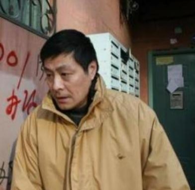 相声演员刘伟:从巅峰到阶下囚，落魄时被老师相助，如今怎样了