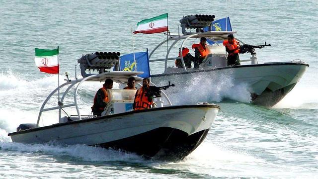 比歼10C更让美担忧，伊朗曾求购国产海上狼群，军方下令严禁出售