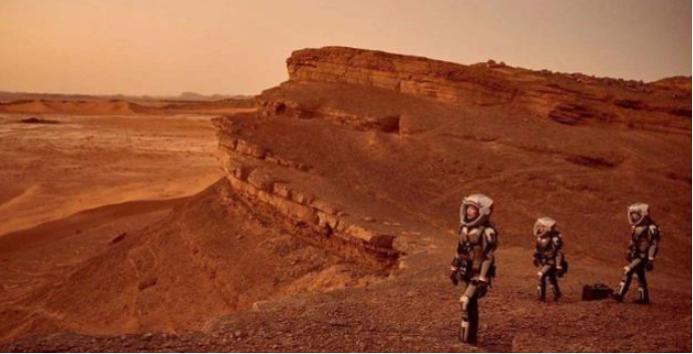 法国数学家脑洞大开，计划在火星发展文明，只需要百余人即可完成
