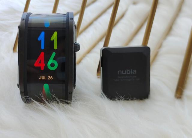 Nubia手表评测：AMOLED柔性屏，手表也能很酷炫
