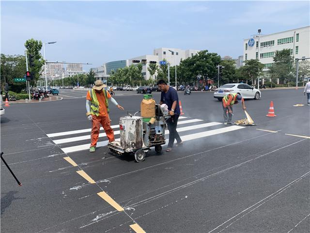 威海市交警支队：汇集文明合力，让城市“动脉”畅通起来