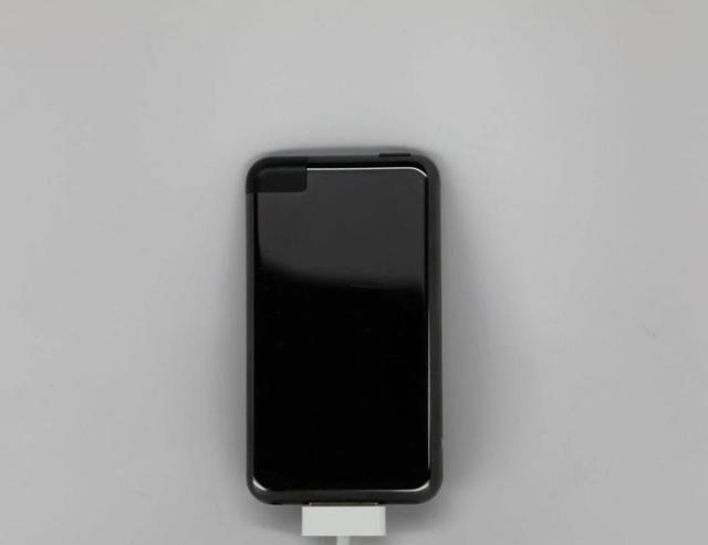 疑似未上市的第一代iPod Touch 原型机曝光