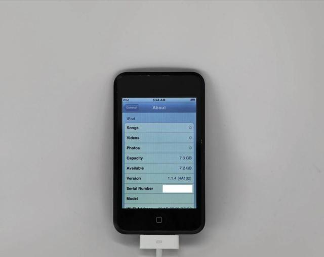 疑似未上市的第一代iPod Touch 原型机曝光