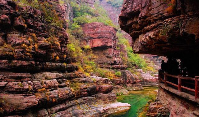 河南人气最旺的八大景区，少林寺只排第三，龙门石窟屈于第二