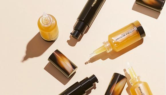 △维多利亚·贝克汉姆个人美妆品牌Victoria Beckham Beauty入驻天猫国际