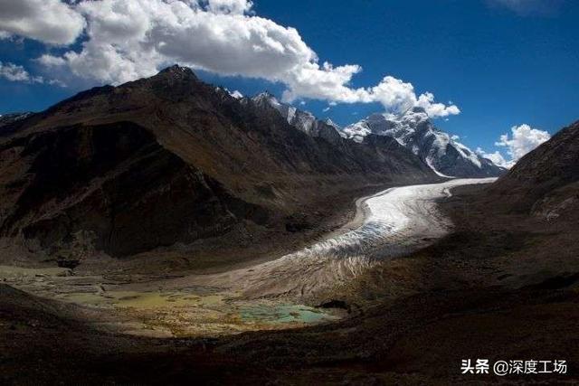 美国人点醒印度，印度军队狭窄峡谷前进：小心遭遇反坦克导弹伏击