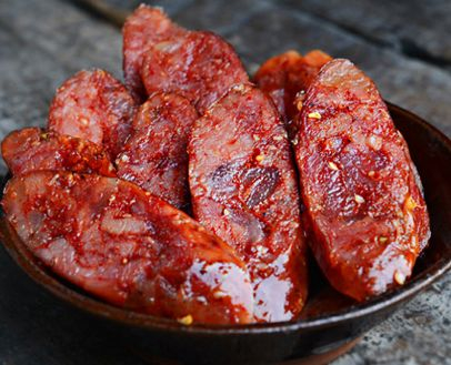 腊肠的美味秘密：家常版腊肠制作指南