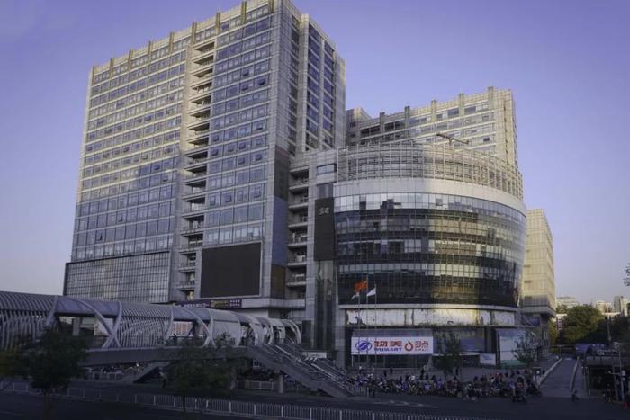 中关村仅剩的一家IT大卖场“科贸电子城” | 市界拍摄