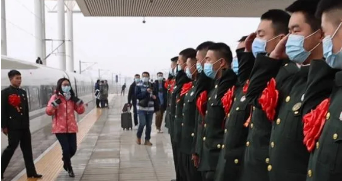 [转载]【原创】读诗人青山隐士《古风诗：军嫂的爱歌词二首》题照