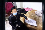 制作假返岗证明获利350元,被拘10天,不冤!