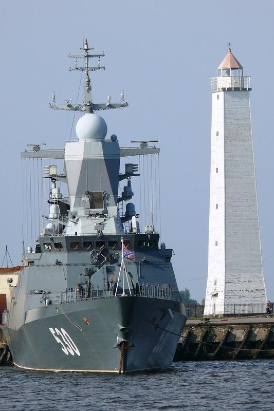 穿越世纪的喀琅施塔得军港 见证俄国海军三百年历史的"皇冠之城"